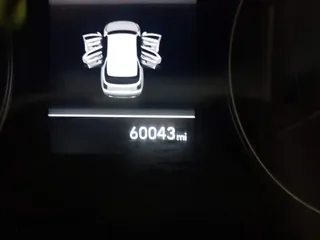 2021 Hyundai Palisade SE z VIN KM8R1DHE8MU206303, wystawiony jako IAAI lot #41462624 z przebiegiem 60 043 mil mil oraz . Historia ofert i sprzedaży dostępna na DreamBid. Obrazek 7.