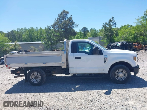 2019 Ford Super Duty F-250 SRW XL with VIN 1FDBF2A69KED43087, listed as a IAAI auction lot 41982751 with 98,528 mi miles. Bid and sale history available at carsss.com. Image 13.