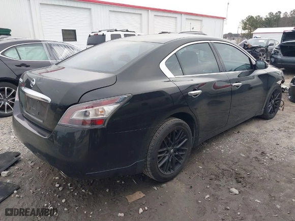 2013 Nissan Maxima 3.5 S with VIN 1N4AA5AP0DC800835, listed as a IAAI auction lot 41739291 with 188,029 mi miles. Bid and sale history available at carsss.com. Image 4.
