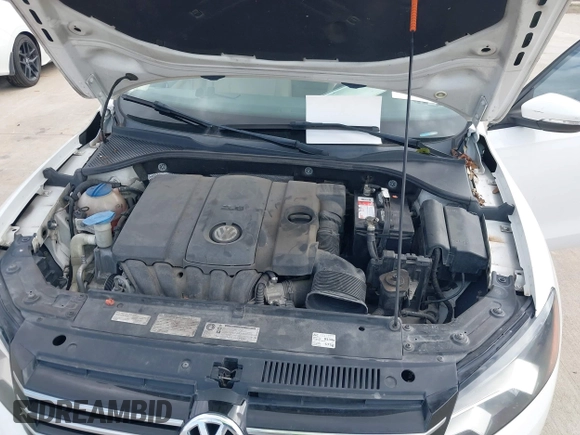 2012 Volkswagen Passat SE с VIN 1VWBH7A38CC028566, выставлен на аукционе IAAI как лот 41488709 с пробегом 140 197 миль миль и . История ставок и продаж доступна на DreamBid. Изображение 10.