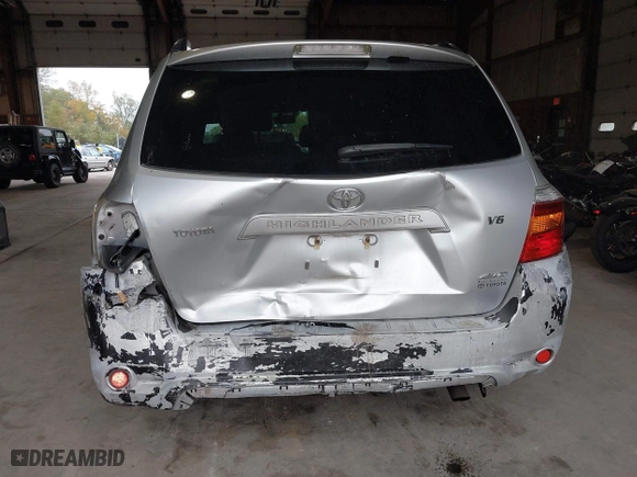 2009 Toyota Highlander with VIN JTEES41A492137521, listed as a IAAI auction lot 40456636 with 110,034 mi miles. Bid and sale history available at carsss.com. Image 6.