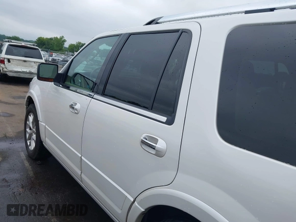 2015 Ford Expedition Limited with VIN 1FMJU1KT9FEF19741, listed as a IAAI auction lot 42689814 with 188,845 mi miles and . Bid and sale history available at DreamBid. Image 14.