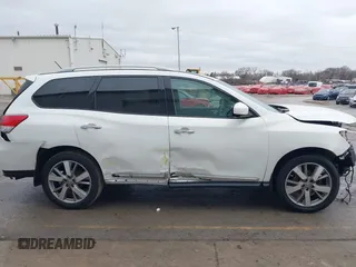 2013 Nissan Pathfinder SV with VIN 5N1AR2MM7DC680238, listed as a IAAI auction lot 41180689 with 178,365 mi miles. Bid and sale history available at carsss.com. Image 14.