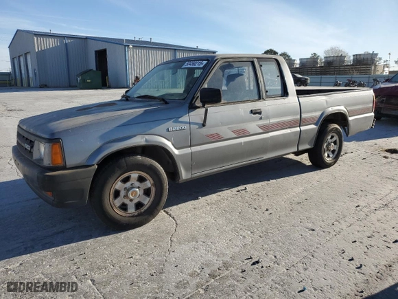 1991 Mazda B2200 Pickup 2WD with VIN JM2UF3139M0144688, listed as a Copart auction lot 50450215 with NaN miles and Clean Title. Bid and sale history available at carsss.com. Image 1.