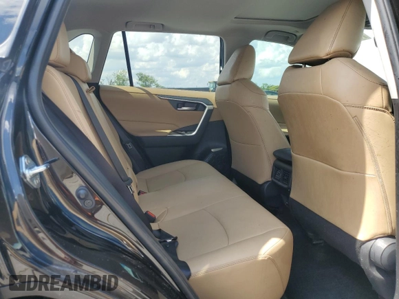 2025 Toyota RAV4 XLE Premium with VIN 2T3C1RFV5SW372661, listed as a Copart auction lot 58732625 with 14,426 mi miles and Salvage title. Bid and sale history available at DreamBid. Image 11.