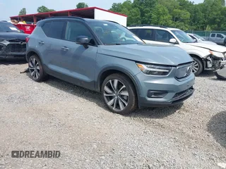 2021 Volvo XC40 with VIN YV4ED3UR8M2565124, listed as a IAAI auction lot 42404610 with 71,597 mi miles and . Bid and sale history available at DreamBid. Image 1.