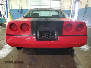 1984 Chevrolet Corvette z VIN 1G1AY0789E5120004, wystawiony jako Copart lot #45054405 z przebiegiem 43 294 mil mil oraz Czysty tytuł • Clean title. Historia ofert i sprzedaży dostępna na DreamBid. Obrazek 6.
