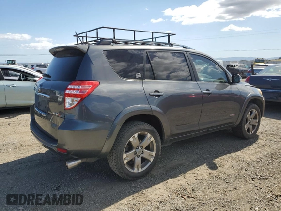 2010 Toyota RAV4 Sport с VIN JTMRK4DV8A5093319, выставлен на аукционе Copart как лот 56537735 с пробегом 152 808 миль миль и Списание • Salvage title. История ставок и продаж доступна на DreamBid. Изображение 3.