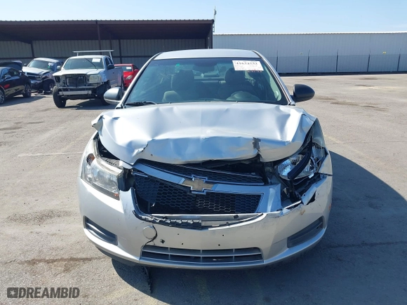 2014 Chevrolet Cruze LS with VIN 1G1PA5SG6E7412949, listed as a IAAI auction lot 41634532 with 109,195 mi miles. Bid and sale history available at carsss.com. Image 12.