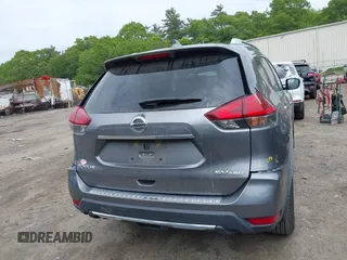 2017 Nissan Rogue S z VIN KNMAT2MVXHP609693, wystawiony jako IAAI lot #42342848 z przebiegiem 107 400 mil mil oraz . Historia ofert i sprzedaży dostępna na DreamBid. Obrazek 16.