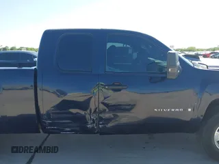 2007 Chevrolet Silverado 1500 Work Truck with VIN 1GCEK19C87E501718, listed as a IAAI auction lot 41971348 with 349,954 mi miles. Bid and sale history available at carsss.com. Image 14.