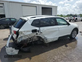 2018 Volkswagen Tiguan S z VIN 3VV1B7AX1JM083571, wystawiony jako Copart lot #54136505 z przebiegiem 137 173 mil mil oraz Szkoda całkowita • Salvage title. Historia ofert i sprzedaży dostępna na DreamBid. Obrazek 3.