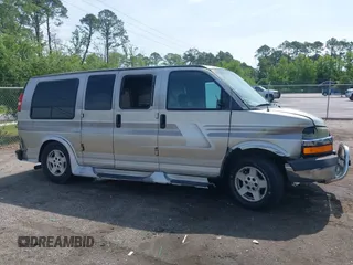 2003 Chevrolet Express Passenger z VIN 1GBFG15X131201183, wystawiony jako IAAI lot #42194710 z przebiegiem 207 602 mil mil oraz . Historia ofert i sprzedaży dostępna na DreamBid. Obrazek 13.