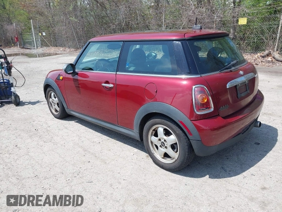 2008 MINI Hardtop with VIN WMWMF33508TU65961, listed as a IAAI auction lot 42156834 with 175,183 mi miles and . Bid and sale history available at DreamBid. Image 3.