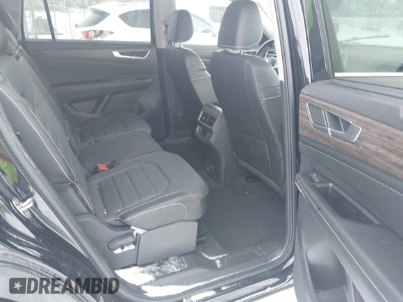 2024 Volkswagen Atlas SEL with VIN 1V2BR2CA3RC513283, listed as a IAAI auction lot 41565795 with 6,624 mi miles and . Bid and sale history available at DreamBid. Image 8.