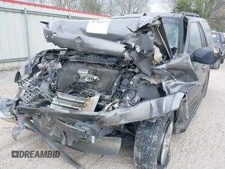 2014 Ford Expedition XLT with VIN 1FMJU1H52EEF06868, listed as a IAAI auction lot 41783337 with Not provided miles and . Bid and sale history available at DreamBid. Image 6.