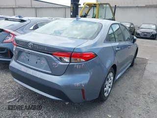 2020 Toyota Corolla LE with VIN 5YFEPRAE3LP098127, listed as a IAAI auction lot 41880641 with 46,577 mi miles. Bid and sale history available at carsss.com. Image 4.