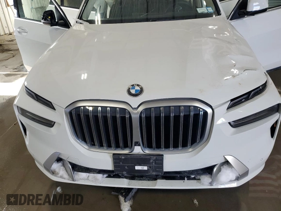 2024 BMW X7 xDrive40i with VIN 5UX23EM04R9S48041, listed as a Copart auction lot 45859435 with 0 mi miles and Salvage Title. Bid and sale history available at carsss.com. Image 12.
