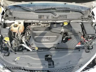 2019 Chrysler Pacifica Touring L with VIN 2C4RC1BG4KR537378, listed as a Copart auction lot 44048635 with 183,539 mi miles and Salvage Title. Bid and sale history available at carsss.com. Image 13.
