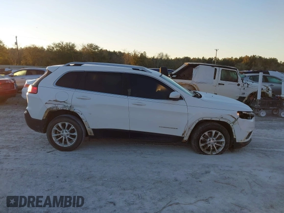 2019 Jeep Cherokee Latitude with VIN 1C4PJLCB1KD128463, listed as a IAAI auction lot 41813221 with 158,792 mi miles and . Bid and sale history available at carsss.com. Image 13.