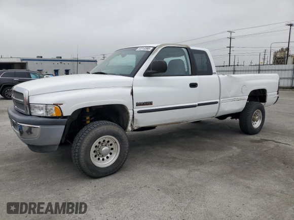 1998 Dodge Ram 2500 with VIN 3B7KF22D7WG138206, listed as a Copart auction lot 53313395 with 333,521 mi miles and Salvage Title. Bid and sale history available at carsss.com. Image 1.