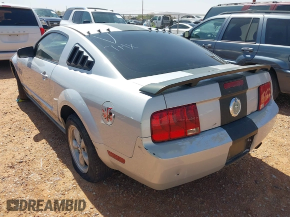 2007 Ford Mustang Deluxe with VIN 1ZVFT80N575247116, listed as a IAAI auction lot 42704286 with 169,931 mi miles and . Bid and sale history available at DreamBid. Image 3.