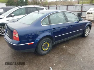 2005 Volkswagen Passat GLS with VIN WVWAD63B15E082758, listed as a IAAI auction lot 41952194 with 163,416 mi miles and . Bid and sale history available at DreamBid. Image 4.