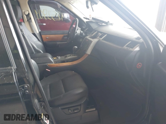 2006 Land Rover Range Rover Sport SC z VIN SALSH23416A957857, wystawiony jako IAAI lot #42539049 z przebiegiem 150 842 mil mil oraz . Historia ofert i sprzedaży dostępna na DreamBid. Obrazek 5.