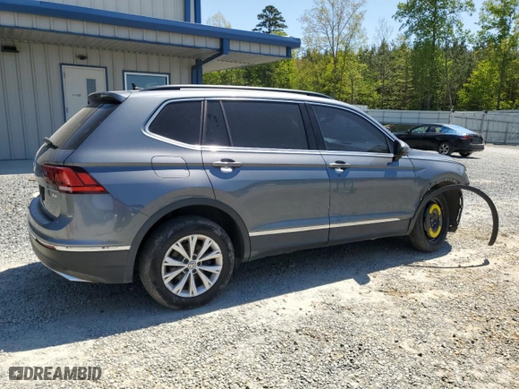 2018 Volkswagen Tiguan SEL with VIN 3VV3B7AX0JM213607, listed as a Copart auction lot 47519375 with 73,925 mi miles and Salvage Title. Bid and sale history available at carsss.com. Image 3.