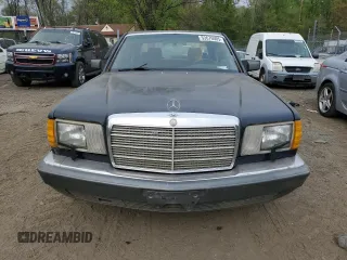 1988 Mercedes-Benz 560 with VIN WDBCA39D5JA386880, listed as a Copart auction lot 53676005 with 206,155 mi miles and Salvage Title. Bid and sale history available at DreamBid. Image 5.