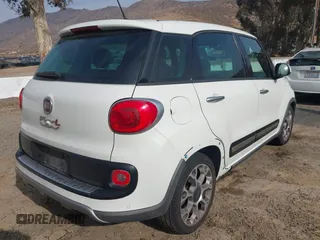2014 FIAT 500L Trekking with VIN ZFBCFADHXEZ009425, listed as a IAAI auction lot 41465119 with 114,029 mi miles and . Bid and sale history available at DreamBid. Image 4.