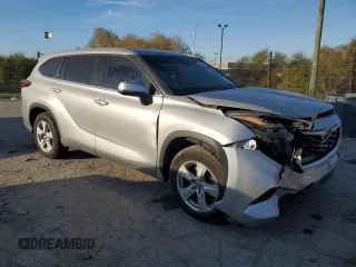 2020 Toyota Highlander L z VIN 5TDCZRAH4LS507190, wystawiony jako Copart lot #76805574 z przebiegiem Nie podano mil oraz Szkoda całkowita • Salvage title. Historia ofert i sprzedaży dostępna na DreamBid. Obrazek 4.