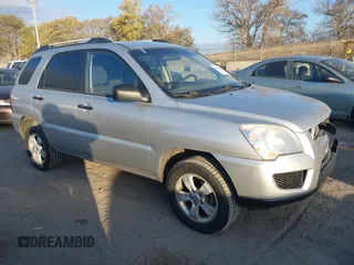 2010 Kia Sportage LX with VIN KNDKG3A4XA7704562, listed as a IAAI auction lot 40682713 with 243,962 mi miles and . Bid and sale history available at carsss.com. Image 1.