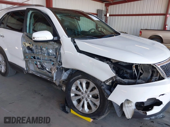 2015 Kia Sorento EX with VIN 5XYKU4A74FG577696, listed as a IAAI auction lot 41870637 with 129,400 mi miles. Bid and sale history available at carsss.com. Image 6.