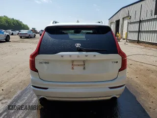 2018 Volvo XC90 Momentum z VIN YV4102PK9J1355040, wystawiony jako Copart lot #53454205 z przebiegiem 116 826 mil mil oraz Szkoda całkowita • Salvage title. Historia ofert i sprzedaży dostępna na DreamBid. Obrazek 6.