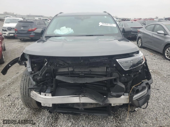 2022 Ford Explorer XLT with VIN 1FMSK7DH6NGB58610, listed as a Copart auction lot 44392125 with 20,190 mi miles and Salvage Title. Bid and sale history available at carsss.com. Image 5.
