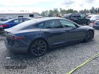 2018 Tesla Model S 75D z VIN 5YJSA1E28JF272630, wystawiony jako IAAI lot #42317422 z przebiegiem Nie podano mil oraz . Historia ofert i sprzedaży dostępna na DreamBid. Obrazek 4.