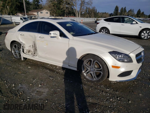2015 Mercedes-Benz CLS 400 with VIN WDDLJ6HB7FA136587, listed as a Copart auction lot 43651315 with 55,164 mi miles and Salvage title. Bid and sale history available at DreamBid. Image 4.