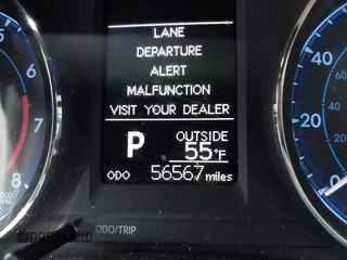 2018 Toyota Corolla L z VIN 2T1BURHEXJC071036, wystawiony jako IAAI lot #41213119 z przebiegiem 56 567 mil mil oraz . Historia ofert i sprzedaży dostępna na DreamBid. Obrazek 14.