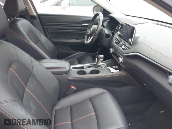 2019 Nissan Altima 2.5 SR with VIN 1N4BL4CV3KC190978, listed as a IAAI auction lot 41908132 with 95,414 mi miles. Bid and sale history available at carsss.com. Image 5.
