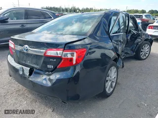 2013 Toyota Camry Hybrid LE with VIN 4T1BD1FK0DU072466, listed as a IAAI auction lot 40964616 with 1 mi miles. Bid and sale history available at carsss.com. Image 4.