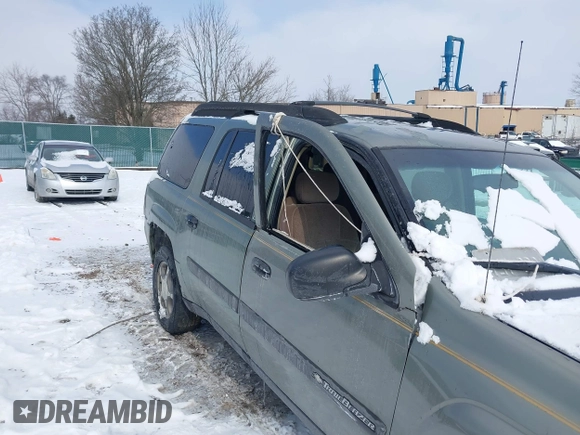 2004 Chevrolet TrailBlazer EXT LT with VIN 1GNET16S246106682, listed as a IAAI auction lot 41552215 with 250,507 mi miles. Bid and sale history available at carsss.com. Image 6.