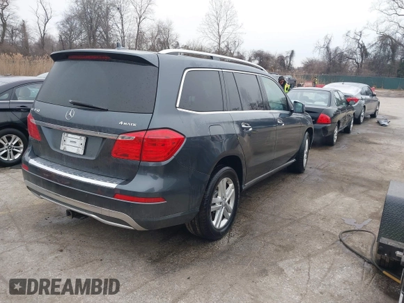 2015 Mercedes-Benz GL-Class GL 450 with VIN 4JGDF6EE7FA516507, listed as a IAAI auction lot 41543310 with 186,164 mi miles. Bid and sale history available at carsss.com. Image 4.