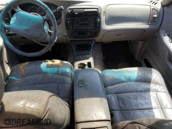 1997 Ford Explorer XLT with VIN 1FMDU35P5VZB51640, listed as a Copart auction lot 52030474 with 214,647 mi miles and Clean title. Bid and sale history available at DreamBid. Image 8.