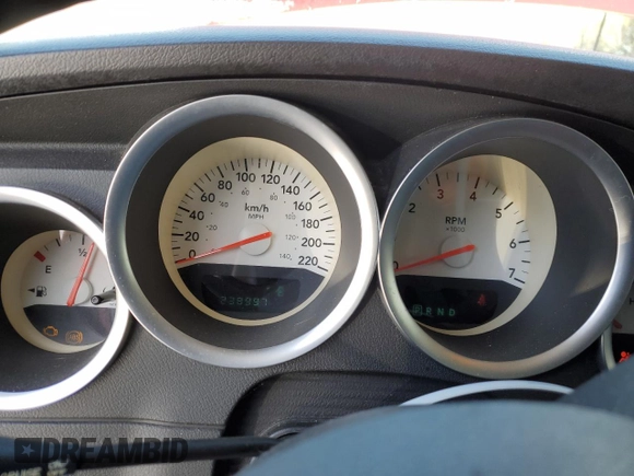2006 Dodge Magnum SXT with VIN 2D8GZ47V66H271213, listed as a Copart auction lot 44115885 with 238,997 mi miles and Salvage Title. Bid and sale history available at DreamBid. Image 9.