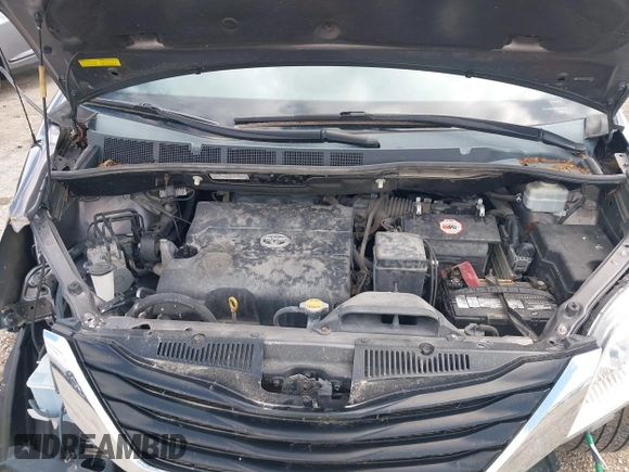 2012 Toyota Sienna LE AAS with VIN 5TDKK3DC5CS270481, listed as a IAAI auction lot 42093687 with 208,899 mi miles. Bid and sale history available at carsss.com. Image 10.
