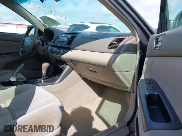 2006 Toyota Camry STD with VIN 4T1BE32K96U743120, listed as a IAAI auction lot 41865599 with 277,608 mi miles. Bid and sale history available at carsss.com. Image 5.