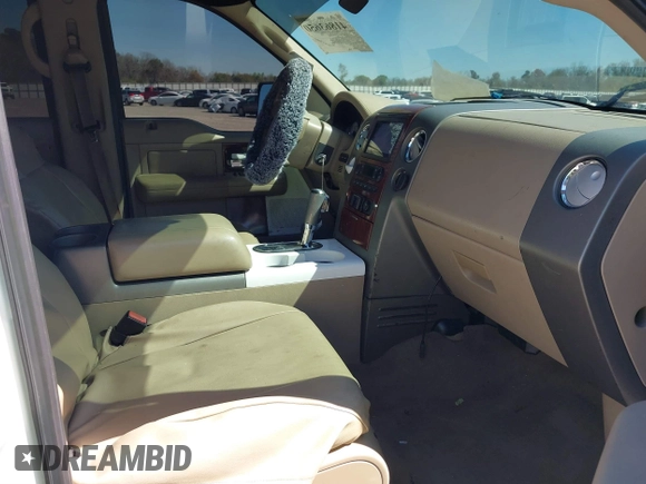 2005 Ford F-150 XLT with VIN 1FTPW12525KF04265, listed as a IAAI auction lot 41863650 with 215,895 mi miles. Bid and sale history available at carsss.com. Image 5.