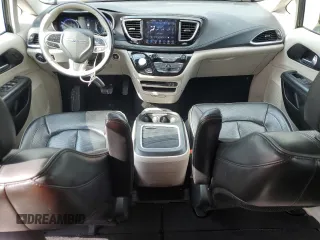2020 Chrysler Pacifica Limited with VIN 2C4RC1GG5LR276370, listed as a Copart auction lot 61098805 with 150,700 mi miles and Salvage title. Bid and sale history available at DreamBid. Image 8.