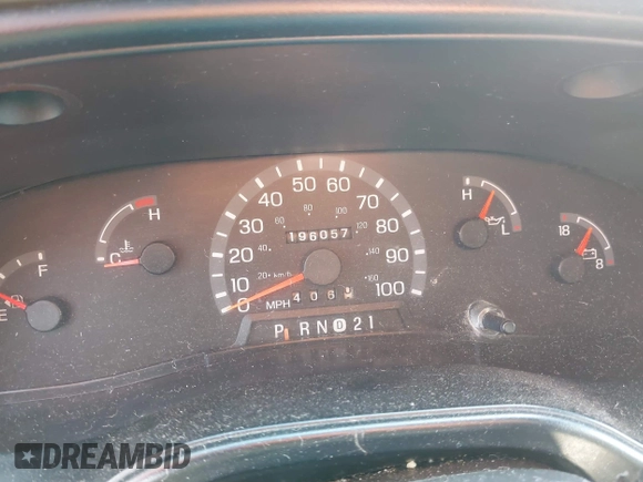 2002 Ford Econoline Passenger XL с VIN 1FBSS31L22HB33221, выставлен на аукционе IAAI как лот 42613580 с пробегом 196 057 миль миль и . История ставок и продаж доступна на DreamBid. Изображение 15.